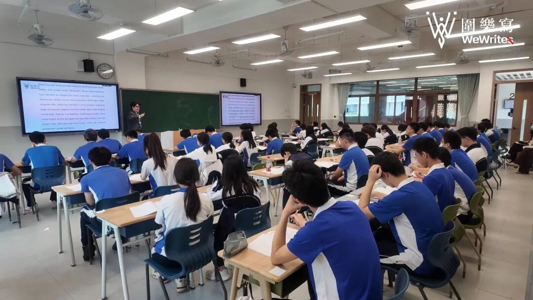 DSE 英文課堂:學生專注聽講實況